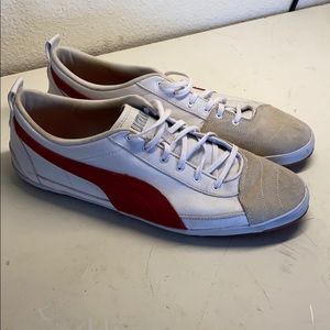 White and red pumas